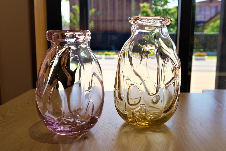 ガラス花瓶　作者不明大珍品 ガラス 一輪挿し icecubevase 耐熱ガラス作家 平井宏明【Mサイズ